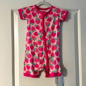Little Sleepies Sweet Strawberries Shorty Zippy
Size: 18-24 months